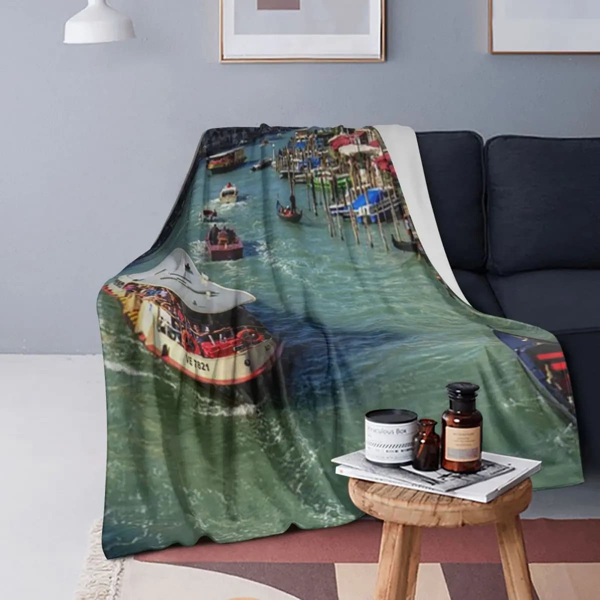 Traffic On The Grand Canal Blankets Soft Warm Flannel Throw Blanket Plush for Bed Living room Picnic Travel Home Couch