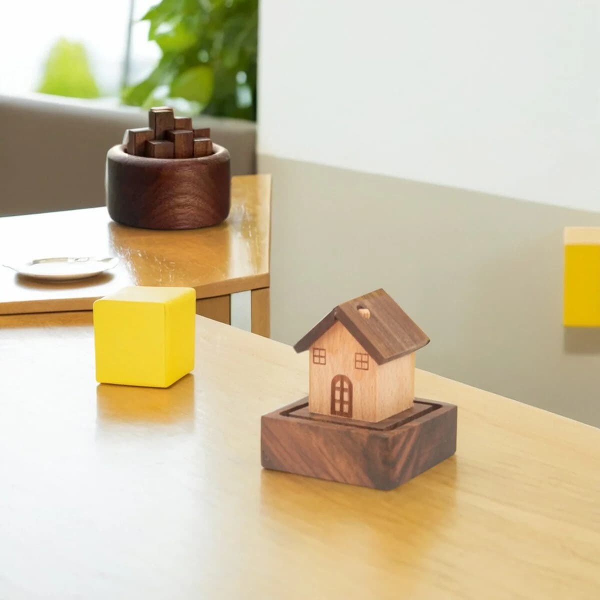 Diffusore di aromaterapia in legno fatto a mano in stile casa da 1 pezzo Diffusore di oli essenziali decorativo per auto e armadio senza fiamma