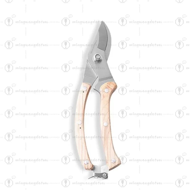 Power Scissors with Handle in Home Garden