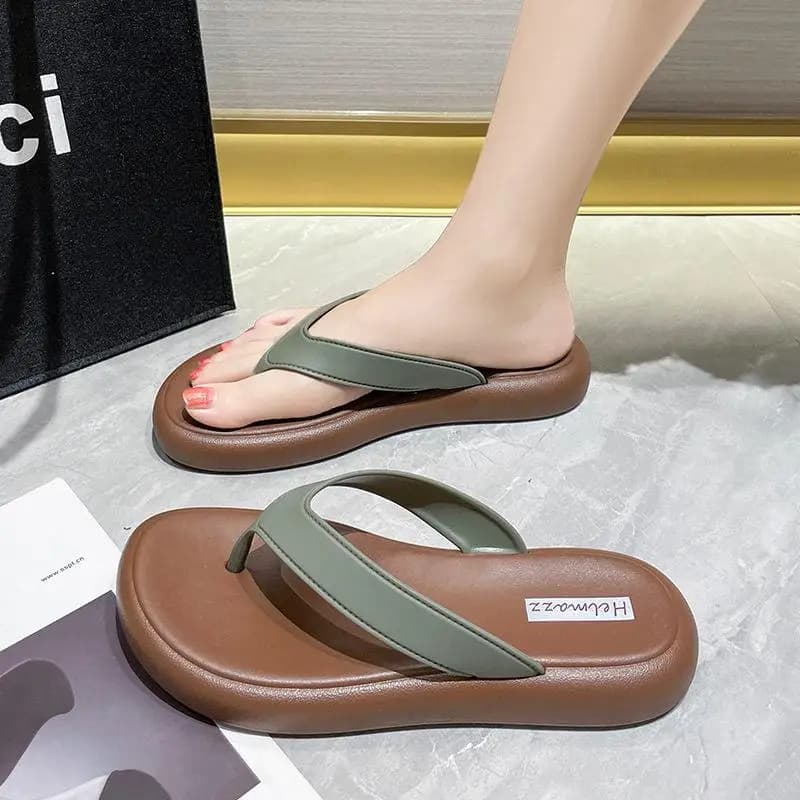 Sandali Estivi da Donna Slip-On Traspiranti Comodi in PVC con Tacco Piatto Antiscivolo per Spiaggia Casual Tinta Unita Ciabatte Infradito