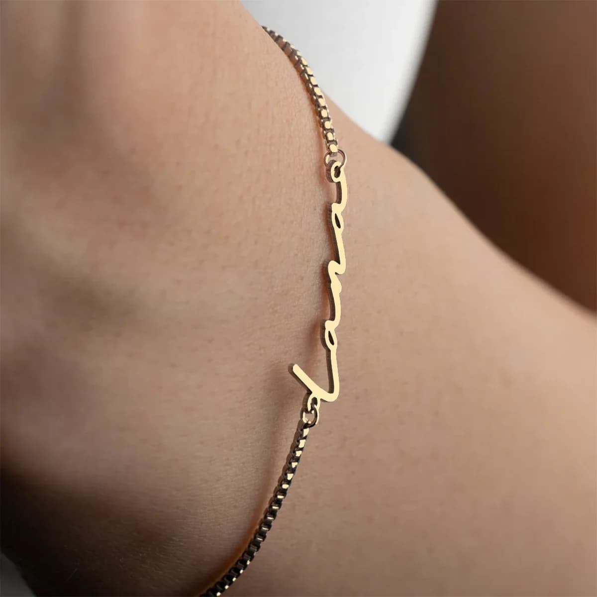 Bracciale a catena con scatola con nome personalizzato per donna Ragazza Moda Firma Accessori per le mani Bracciale con targhetta Gioielli in acciaio inossidabile