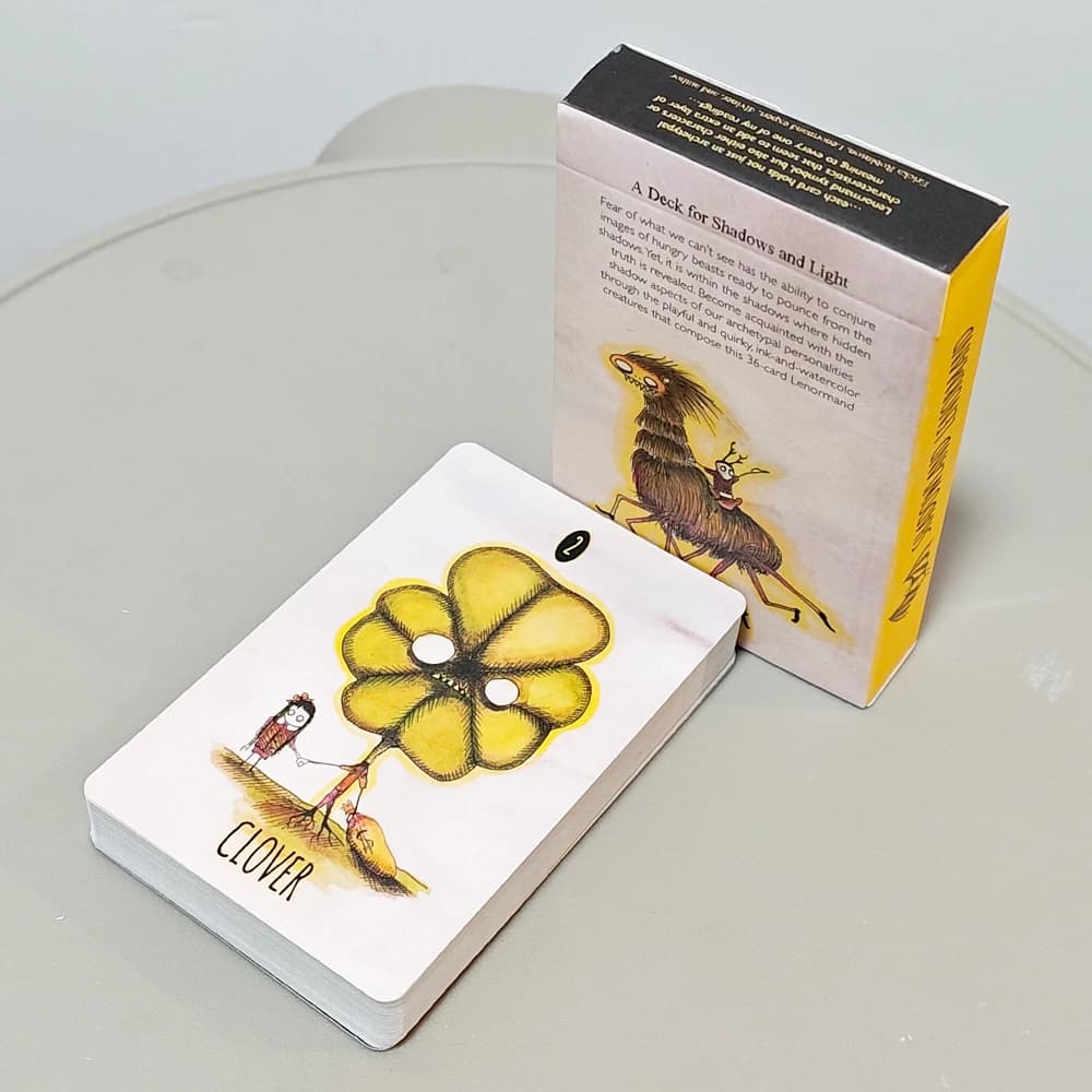 Shadowland Lenormand 9*6cm: Un viaggio di 36 carte verso le ombre e la luce | Mazzo di Carte Gotico Unico con Effetto Inchiostro e Acquerello, Doppio Rilievo