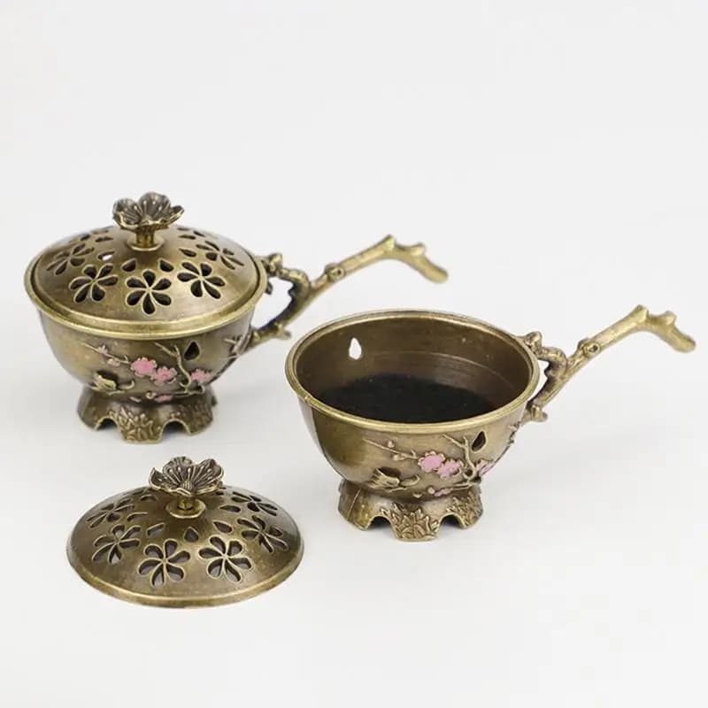 Plum Blossom Incense Burner with Handle Retro Plum Blossom Hollow Out Incense Stick Burner Zinc Alloy Small Craft Home Decor