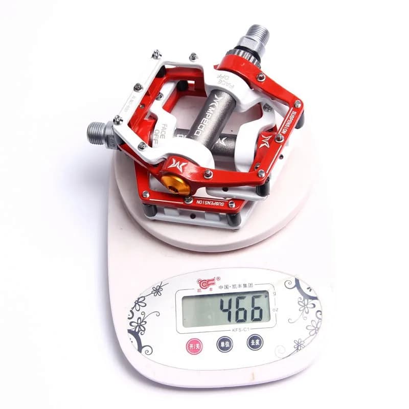 Q076 Pedali da ciclismo Dead Fly BMX Pedali da bicicletta leggeri Pedane Sport all'aria aperta DHCrank MTB Bici da strada Ciclismo Pedali da bicicletta