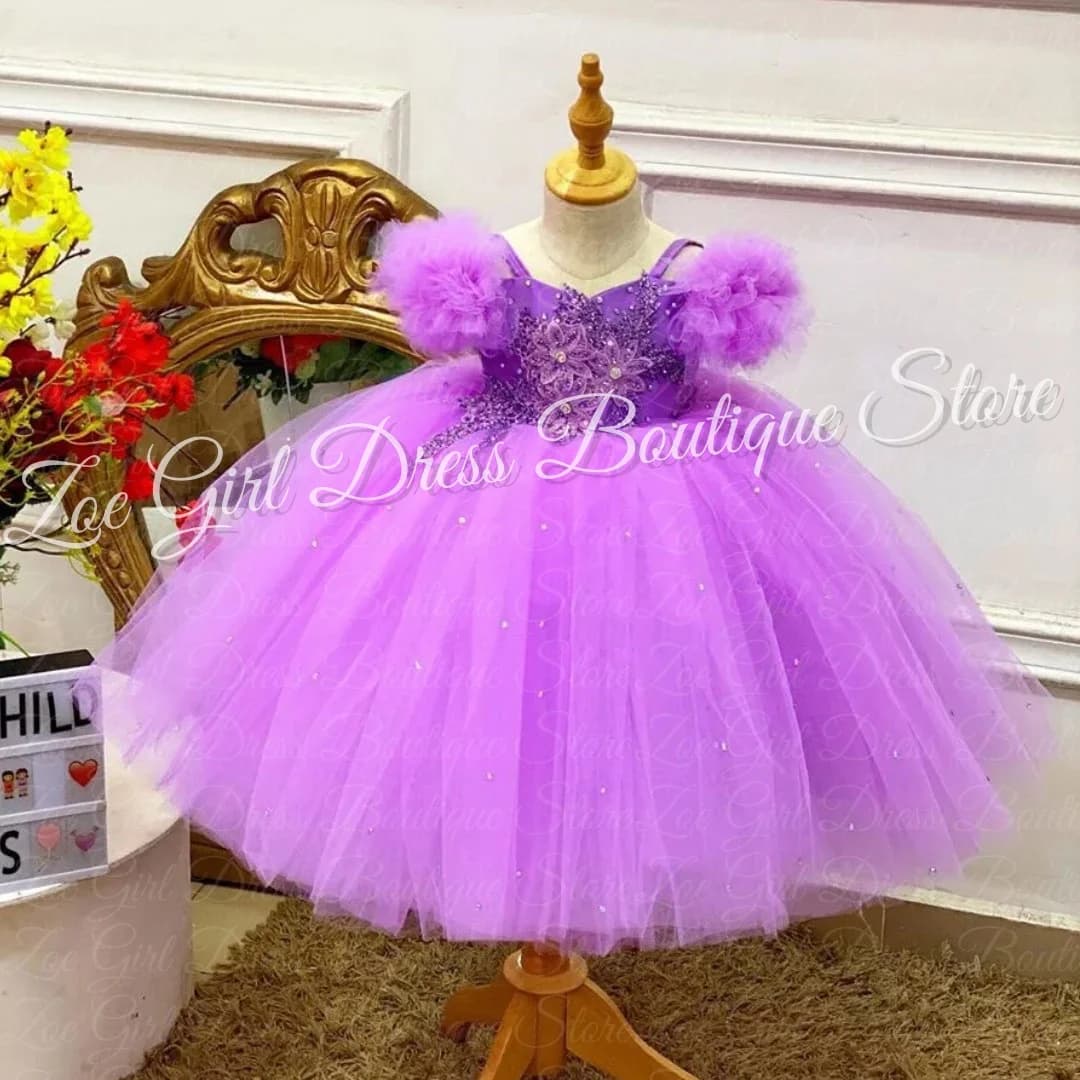 Abiti da ragazza di fiore lilla per matrimonio con fiocco applicazioni in pizzo volant abiti da ballo di cristallo abito da ballo di compleanno per bambina personalizzato