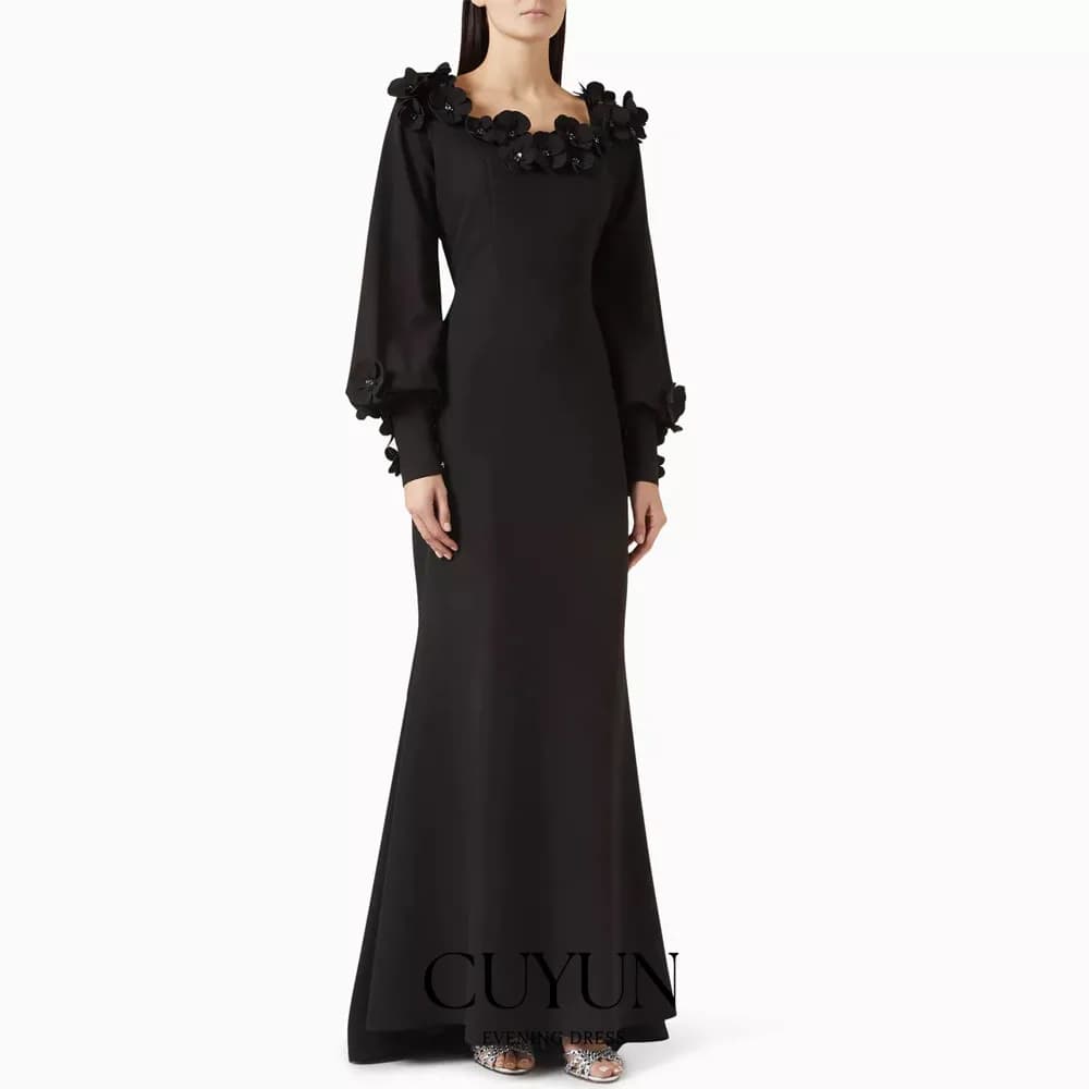 CUYUN Abito da sera personalizzato con applicazioni floreali nere Abito da festa formale a maniche lunghe semi-sirena Abiti da festa di nozze Ospite