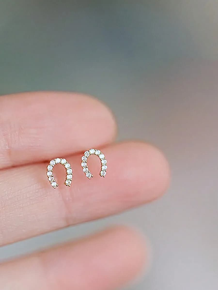 Piccoli orecchini a forma di ferro di cavallo con intarsi in zirconia cubica, gioielli minimalisti a forma di U per donna