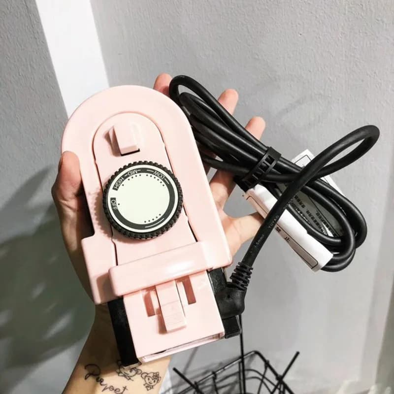 Piroscafo per vestiti per la casa Ferro da stiro elettrico portatile Piroscafo per indumenti Piccola macchina da stiro Mini macchina pieghevole per appendere i viaggi