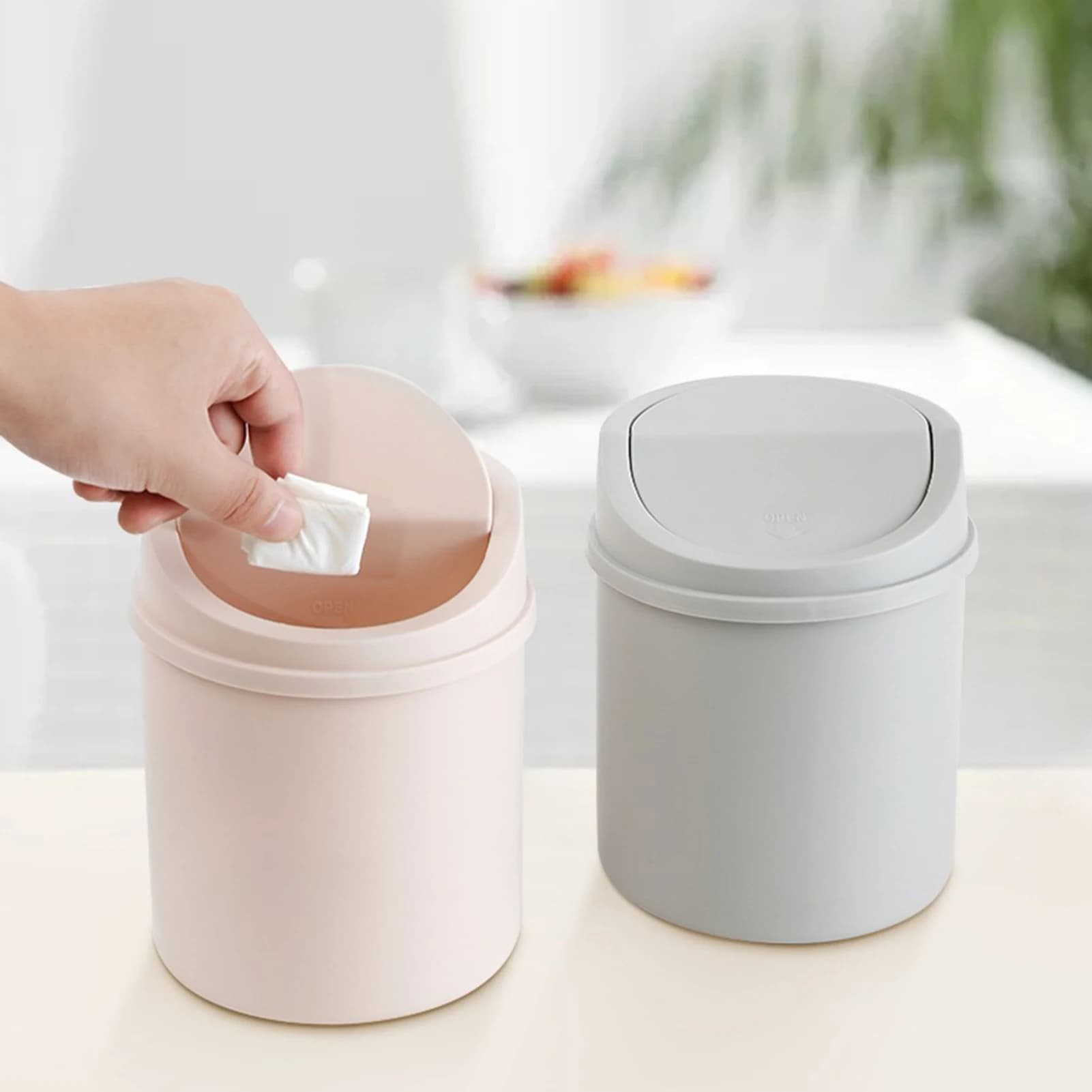 Bidone della spazzatura da tavolo con coperchio Organizzatore universale per ufficio Conservazione Cestino della spazzatura per la casa Contenitore da tavolo Bidone della spazzatura Piccolo pattumiera