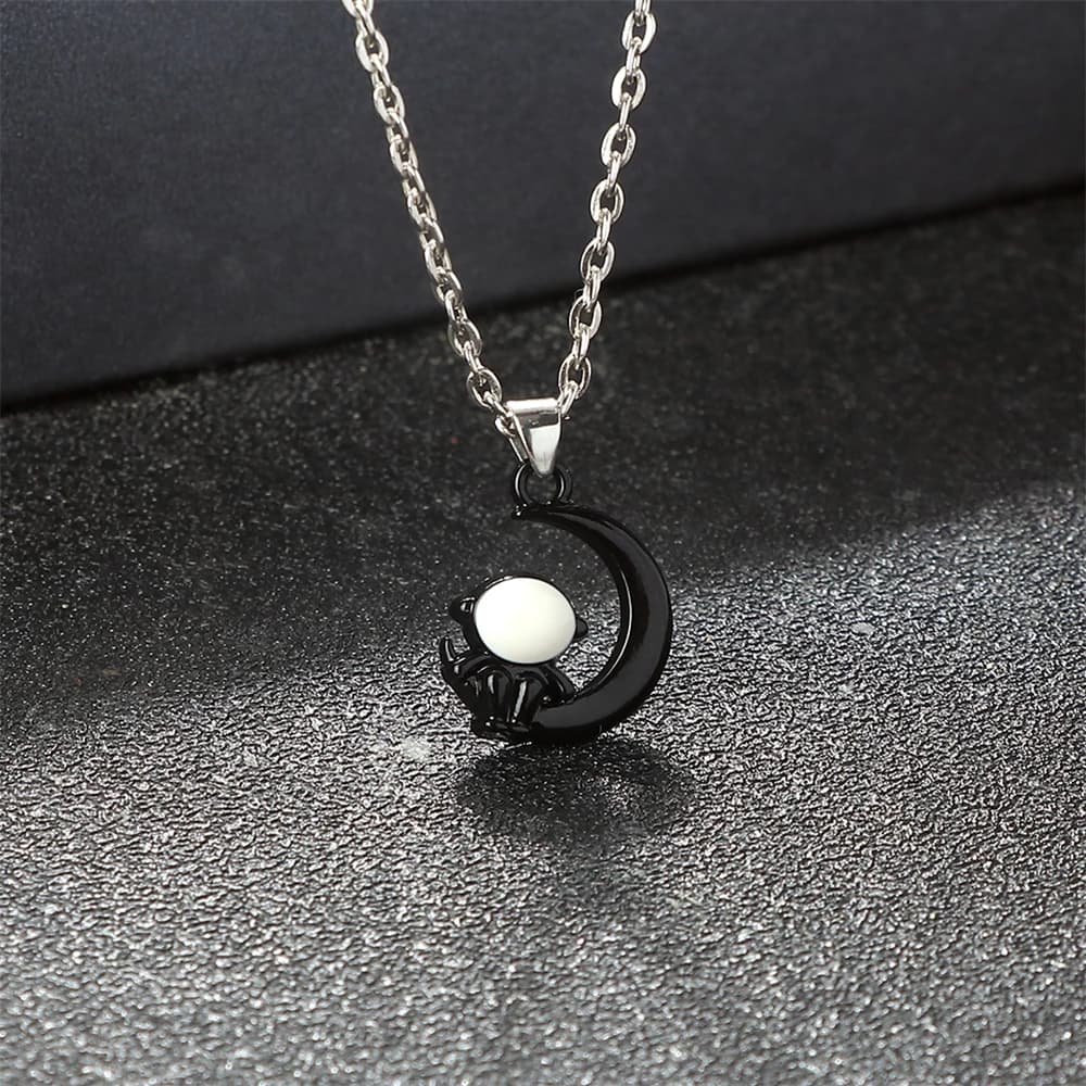 Cute Astronaut Sit on Moon Pendant Necklaces Explore The Universe Alloy Chain with Lobster Clasp Fashion Jewelry Gifts for Women