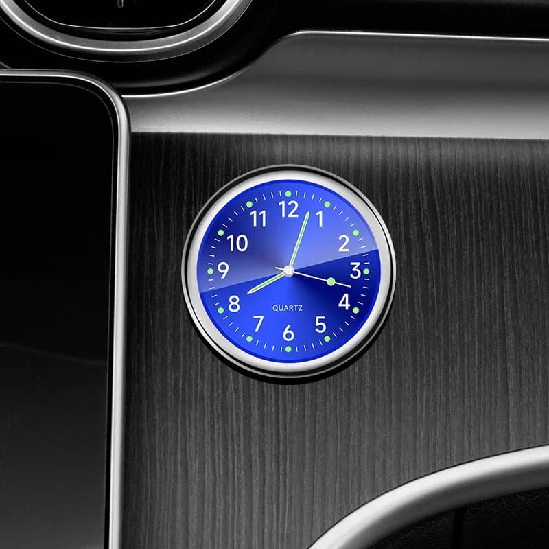 1pc Glow Orologio decorativo Orologio per auto Mini quarzo analogico cruscotto per auto Orologio adesivo per la decorazione dell'auto Esclusiva
