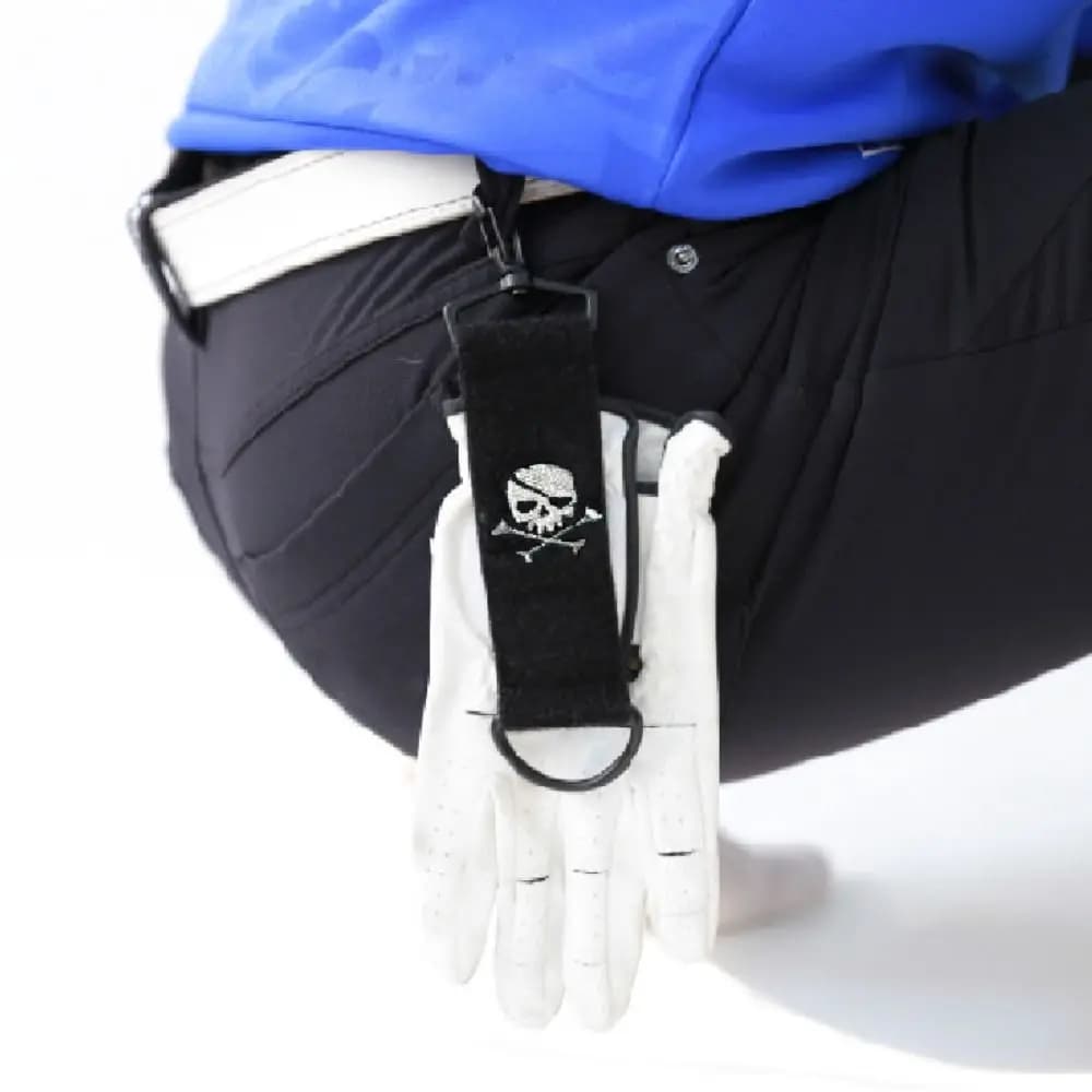 Panno per la pulizia di palloni sportivi e attrezzi da golf con moschettone e nastro magico