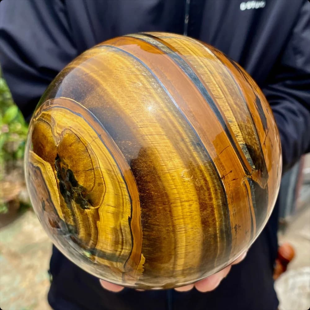 Bellissima sfera di cristallo di quarzo con sfera di occhio di tigre naturale curativa