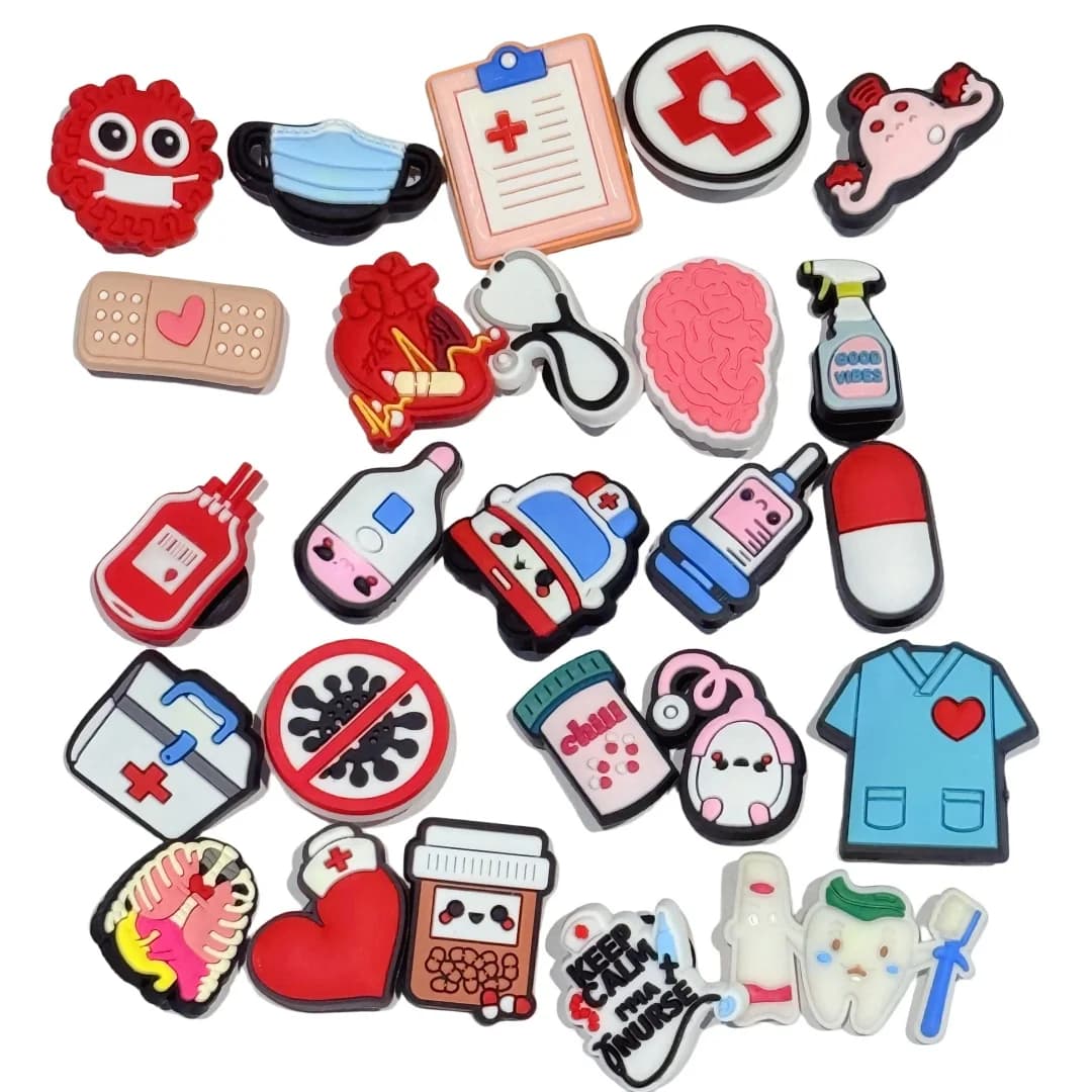 25-100 Pz Serie Medica Ambulanza Medicina Kit di Pronto Soccorso PVC Ragazzi Ragazze Sandali Fibbia per Scarpe Pendenti e Ciondoli Decorazione Regalo Di Compleanno FAI DA TE