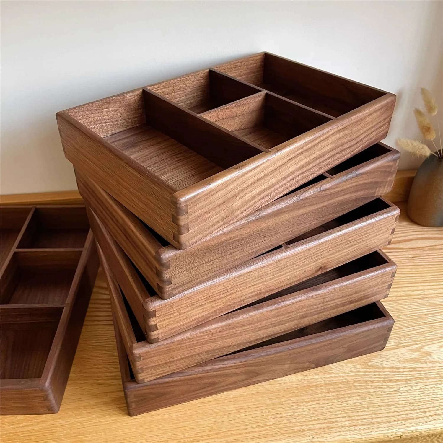 Organizer da scrivania in noce massello con scomparti, scatola portaoggetti in legno di precisione per forniture e articoli di cancelleria