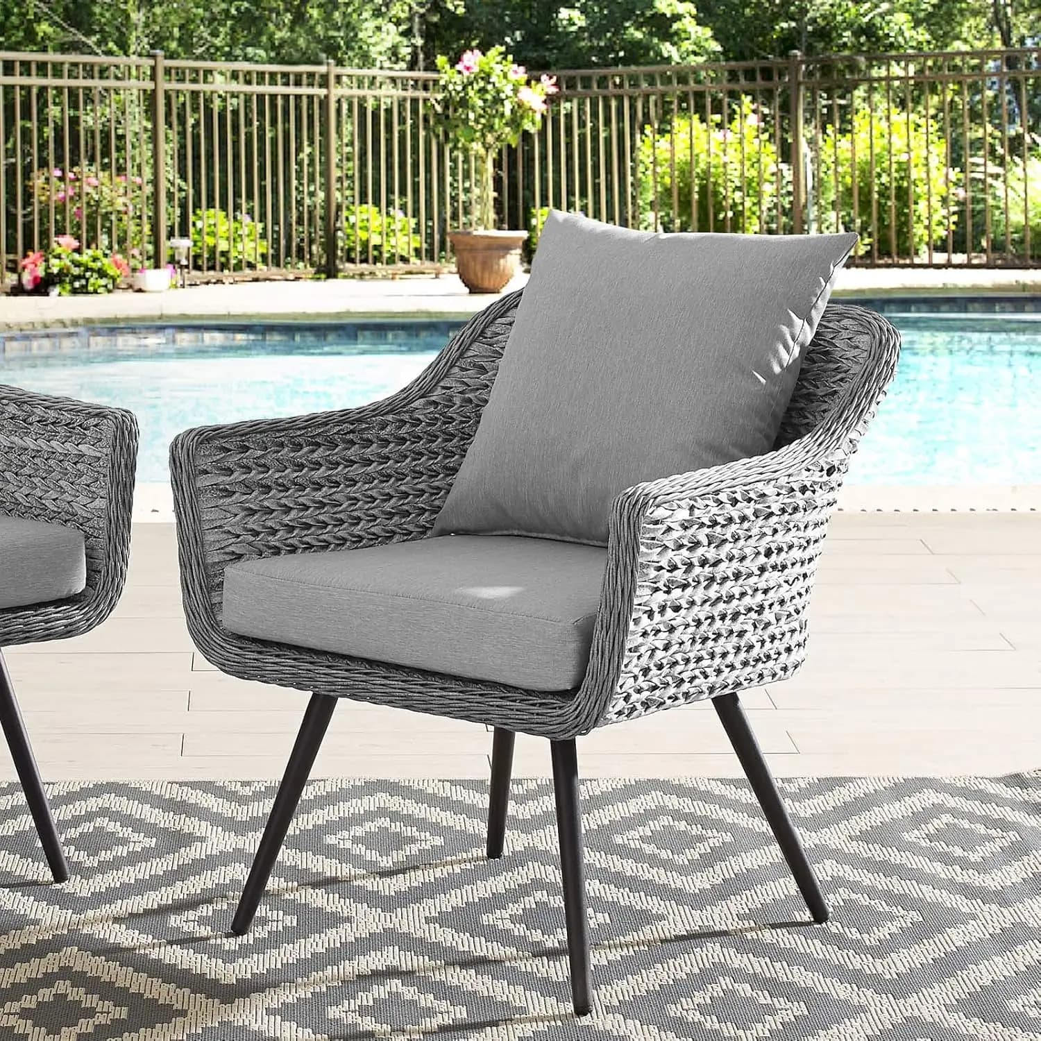 ！@Dwoo Wicker Rattan Aluminum Modern Design Outdoor Patio Accent Lounge Arm Chair with Gray Cushions