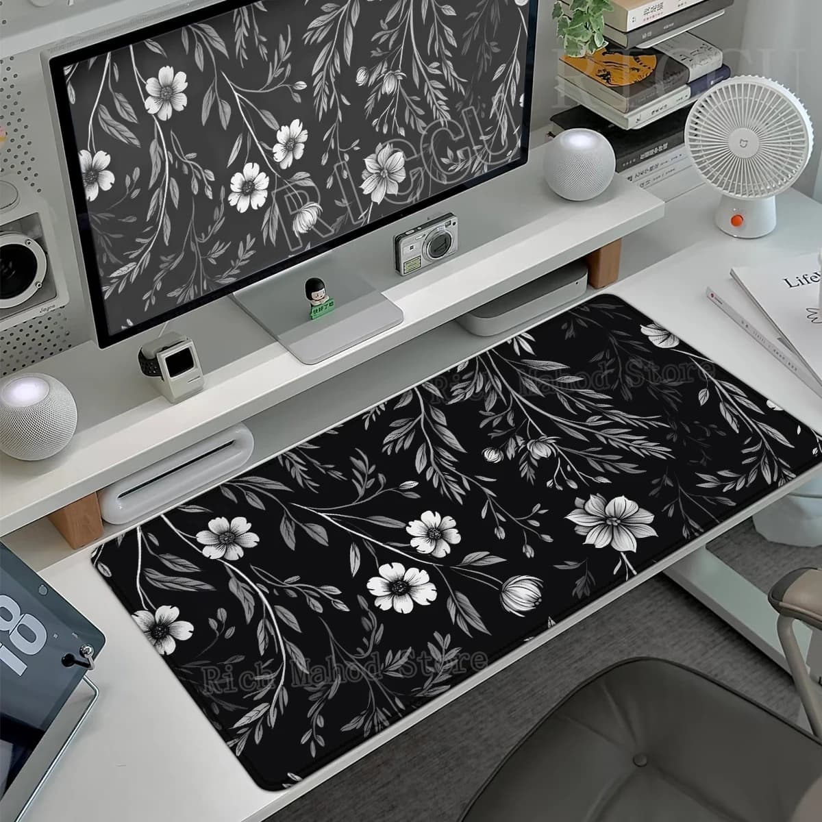 Tappetino da scrivania con fiori estetici Tappetino per mouse da gioco Sakura nero Accessori per ufficio di grandi dimensioni Tappetino per mouse con fiori di ciliegio Tappetino per computer da gioco XXL