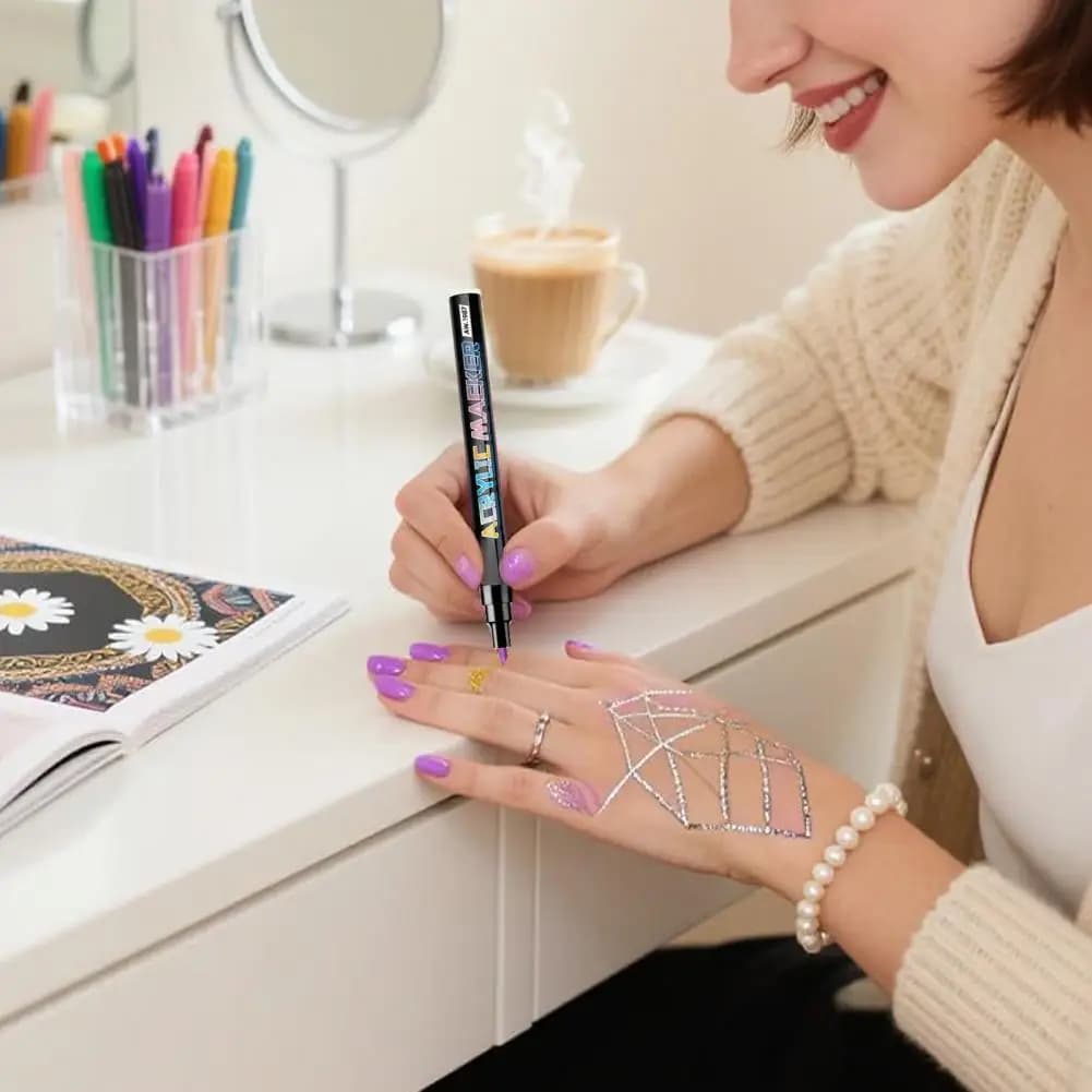 Set di penne per nail art Pennarello acrilico fai-da-te per unghie in gel Penne per scarabocchi con punta fine da 0,7 mm per uso domestico in salone