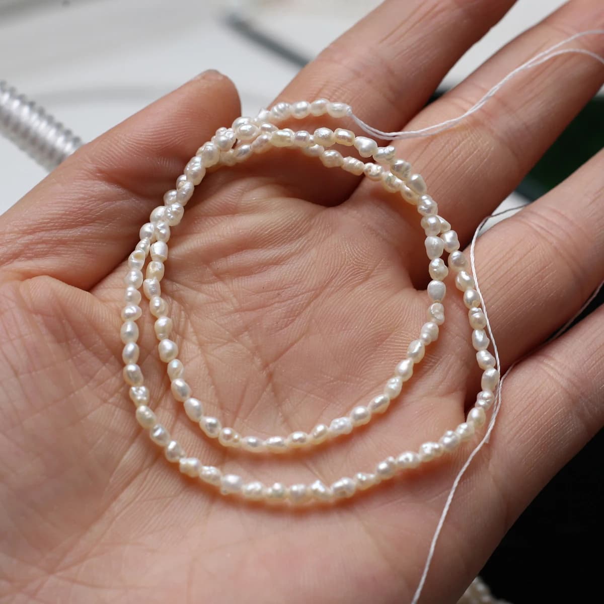 Perle di filo di forma irregolare di perle d'acqua dolce naturali di grado A da 2-3 mm per la creazione di gioielli Accessorio per bracciale collana da donna fai da te