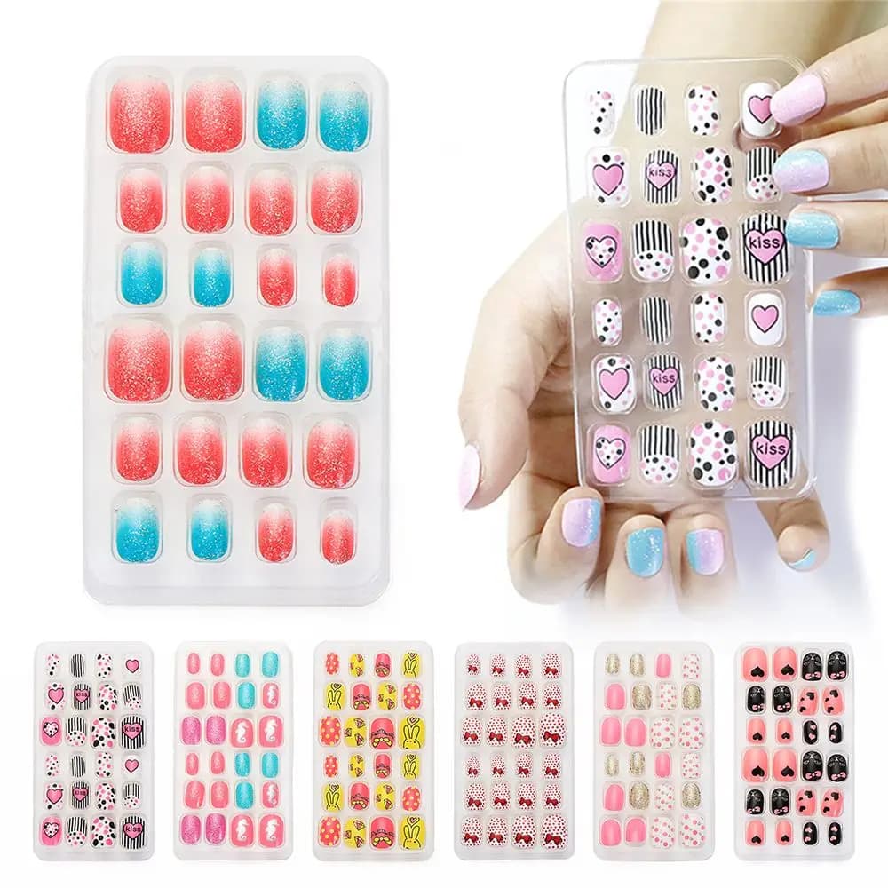 24 pezzi NUOVO Fshion staccabile Stick sulle unghie Unghie artistiche Unghie finte Premere sulle unghie Copertura completa Punte per unghie finte