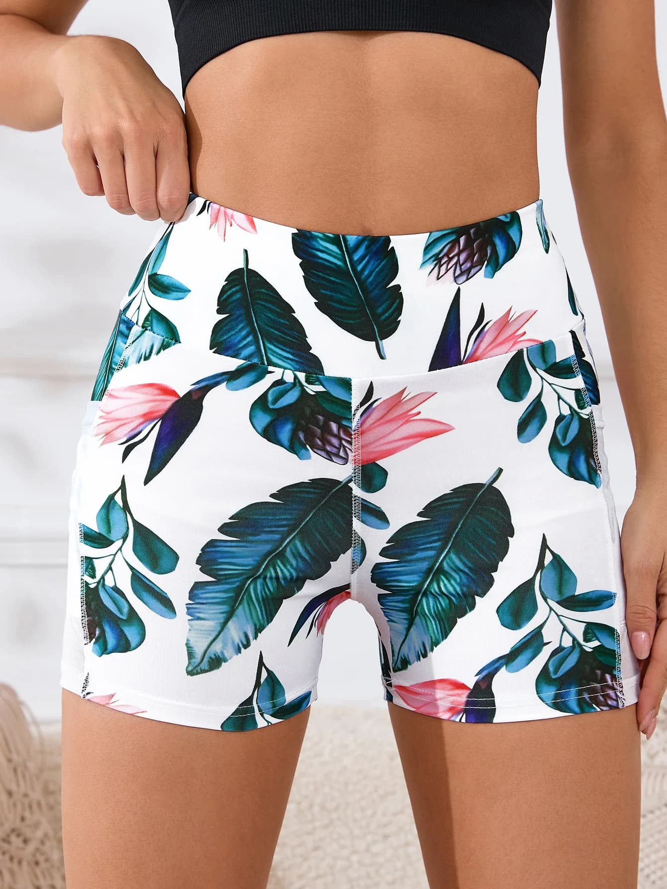 Fast drying outdoor yoga clothing for sports, cycling and racing fitness pants for women yoga and printed yoga shorts