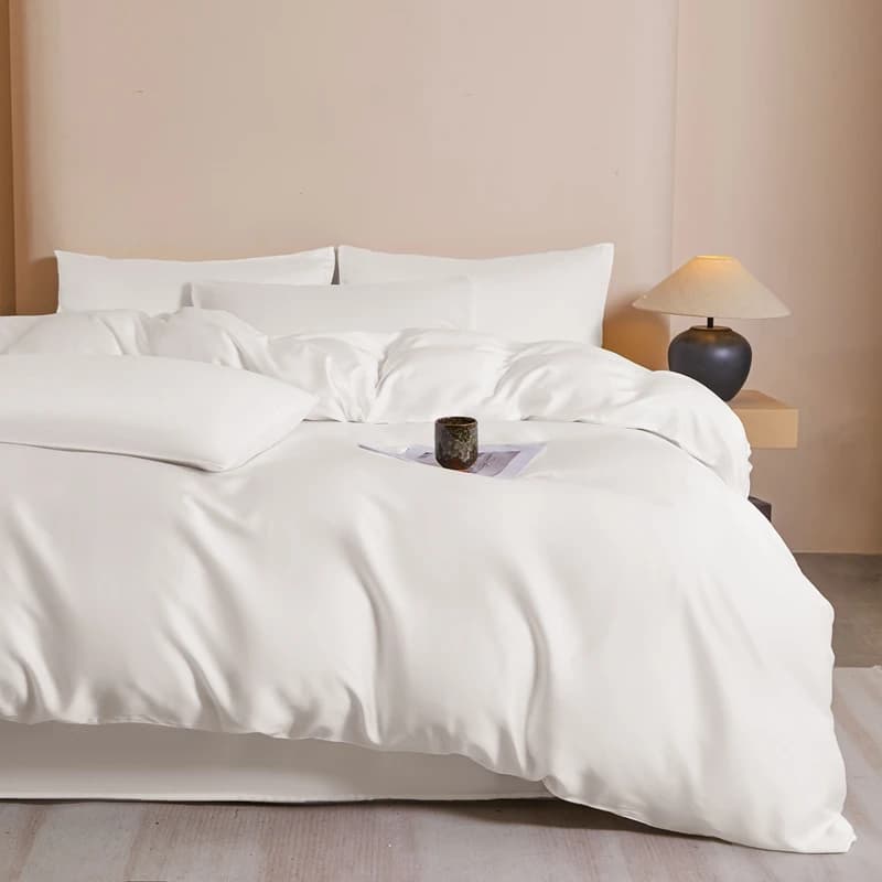 Set Copripiumino Estivo Fresco 3 Pezzi Bianco Seta Liscia Misura Queen 228x228cm + Federe 48x74cm Biancheria da Letto per la Casa Spedizione Diretta