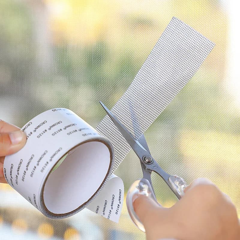 Nastro Adesivo Resistente per Riparazione Zanzariere, Patch per Riparare Rete Anti-zanzare, Ripara Fori e Strappi nella Zanzariera