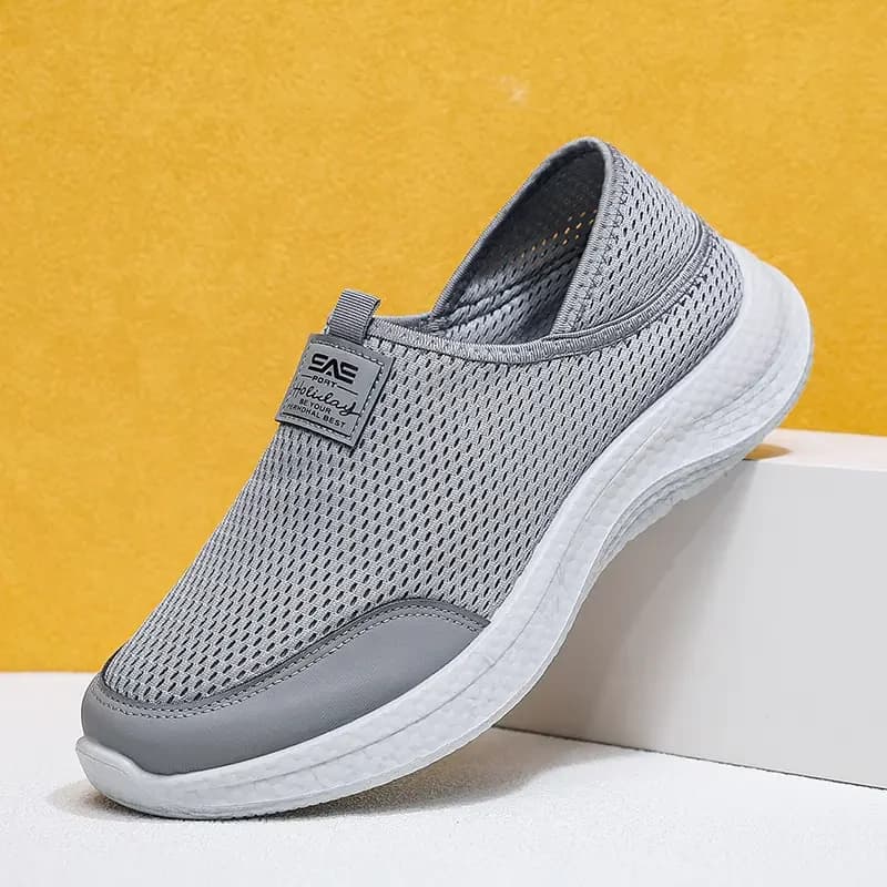 Scarpe sportive estive da uomo in rete traspirante, slip-on, leggere, da viaggio, facili da indossare, a doppio uso, con tacco piatto e punta tonda