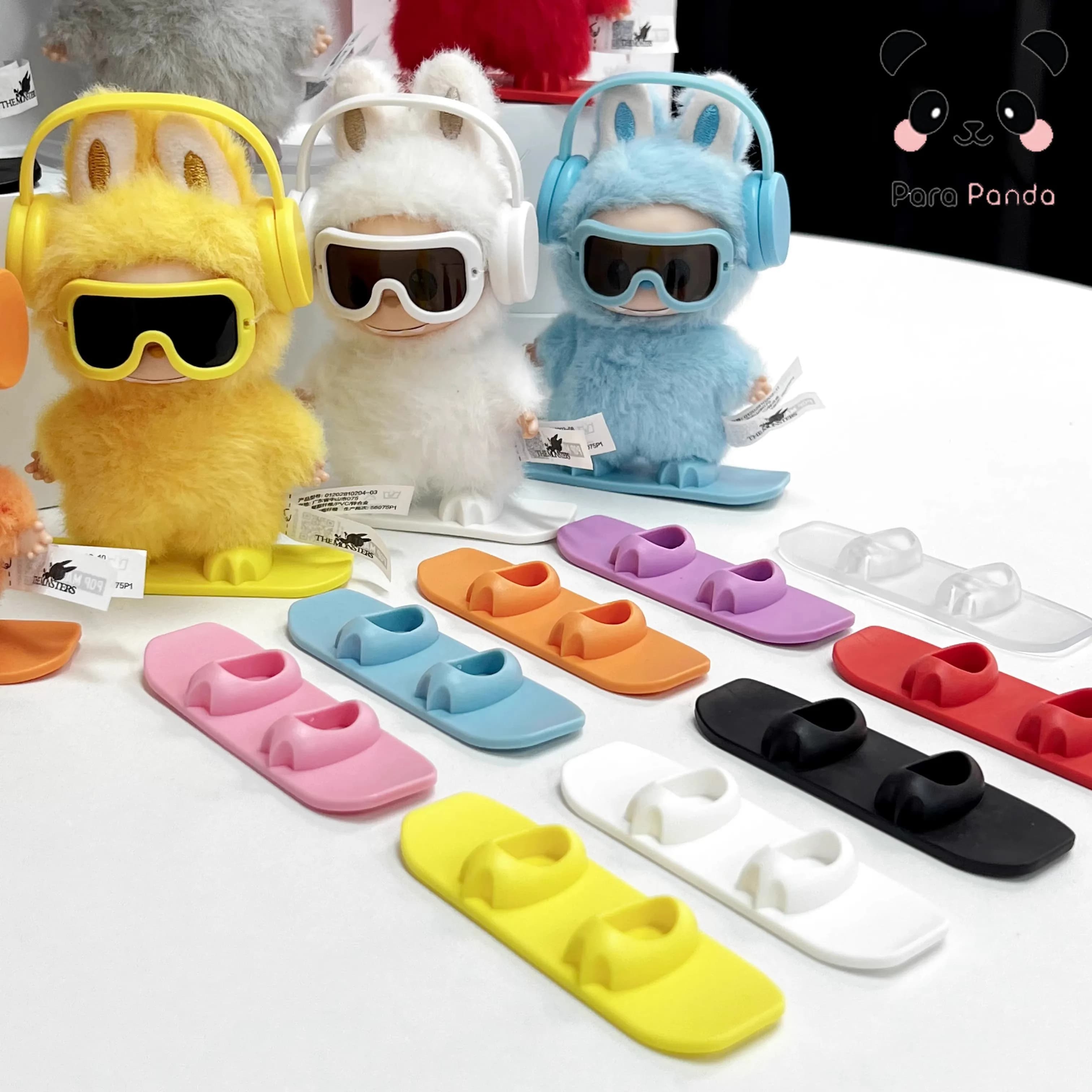 Completo da sci Set di vestiti per bambole per Mini Labubu 4.0 Pin per Love Series con occhiali Cuffie da snowboard Corda elastica 8 colori