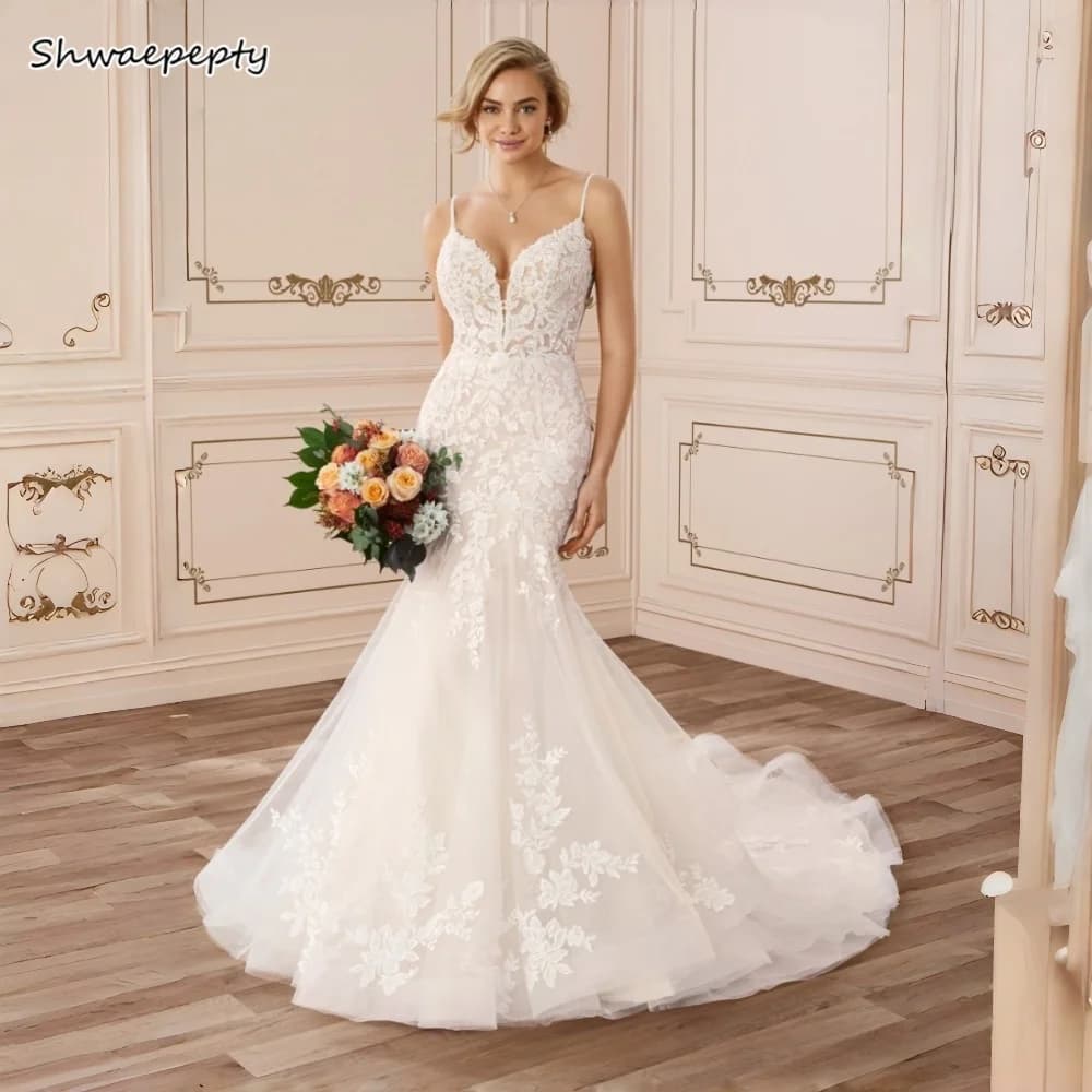 Boho Sirena Abiti da sposa Spaghetti Backless Beach Abiti da sposa Applicazioni in pizzo Avorio Pastrol Abiti da sposa Personalizzati