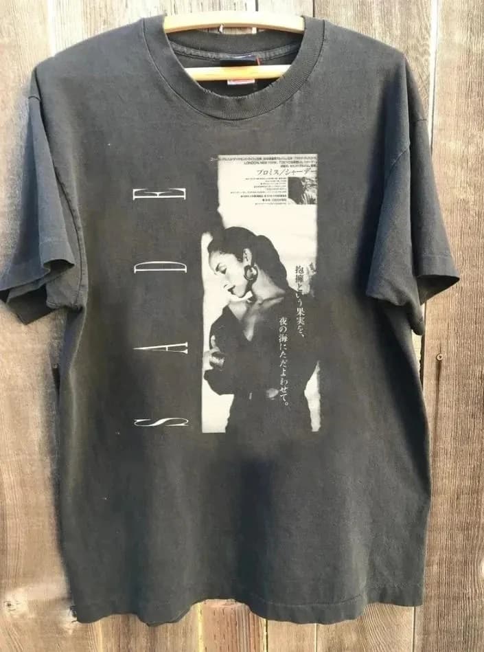 Sade vintage 90s T-shirt, Sade concert shirt, Sade pop music fan shirt, Sade gifts for men and women, unisex T-shirt, Sade Adu merchandising