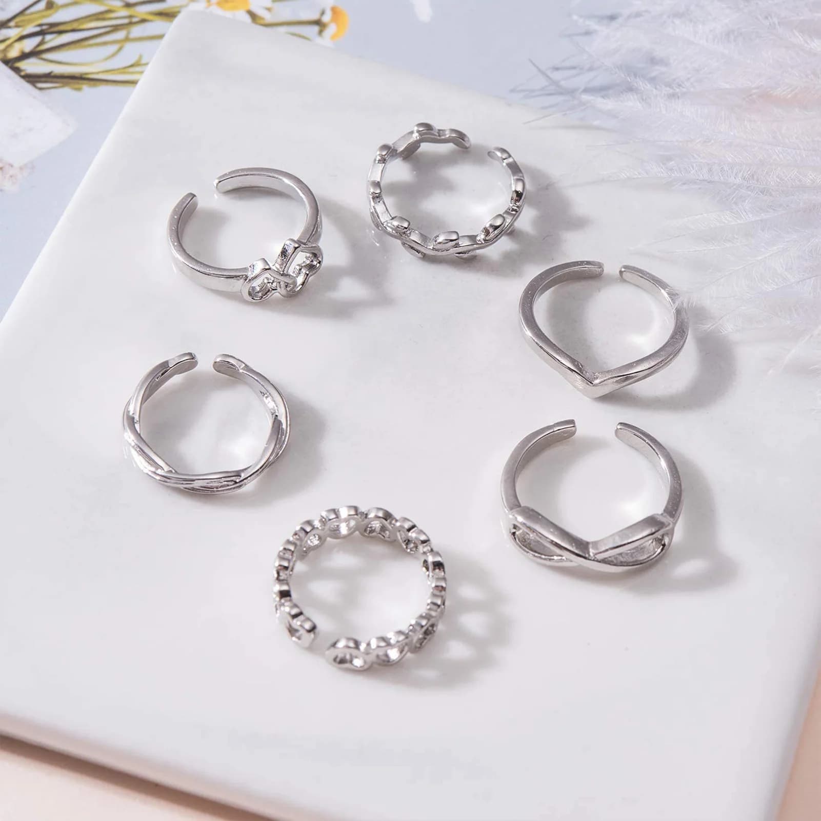 12pcs Toe Rings Alloy Metal Jewelry for Beach Party Summer Foot Ring Set Adjustable Flower Arrow Feather Rings for Women