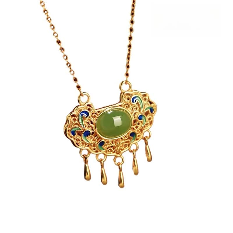 Collana in oro antico con giada naturale di Hetian in argento sterling Collana femminile in oro antico Xiangyun Ruyi Lock Nuova catena in argento con borsa in oro cinese