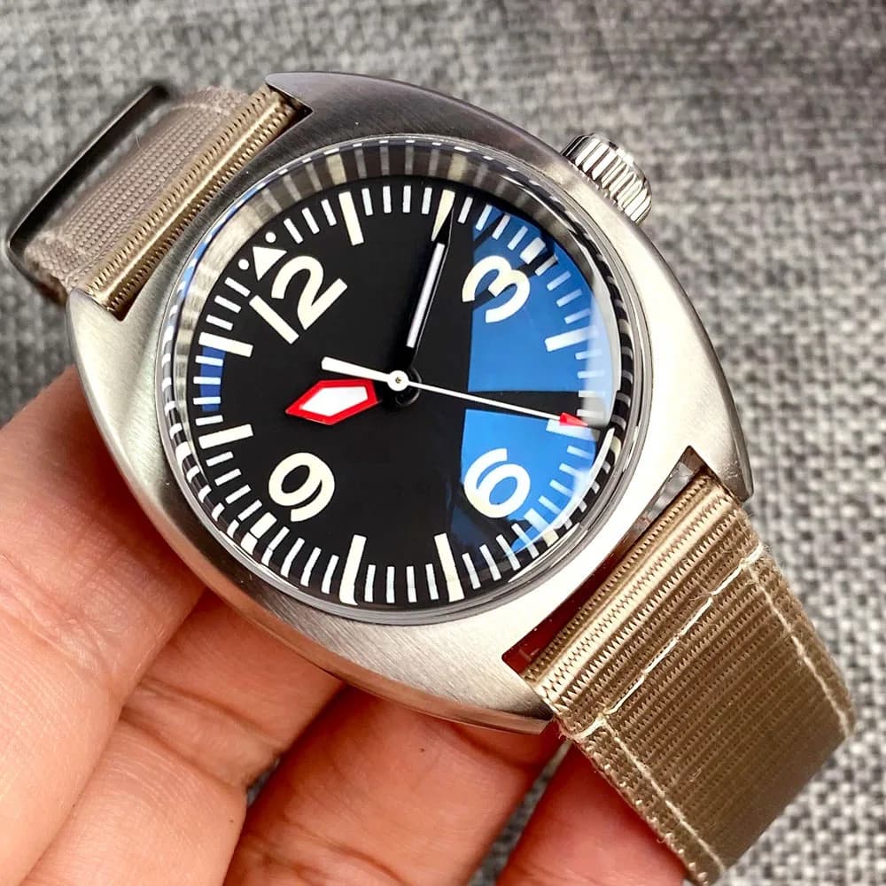 Tandorio Orologio da uomo a carica automatica impermeabile in acciaio con freccia rossa AR a cupola in vetro zaffiro NH35AA PT5000 Movt Personalizza il logo Orologio sportivo