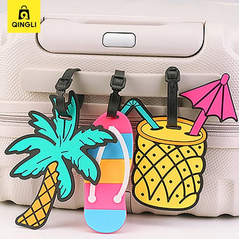 Nuova etichetta per bagagli creativa Albero in silicone Occhiali da sole Cappello da spiaggia Design Etichetta per valigia Elementi essenziali per il viaggio Porta indirizzo ID anti-smarrimento