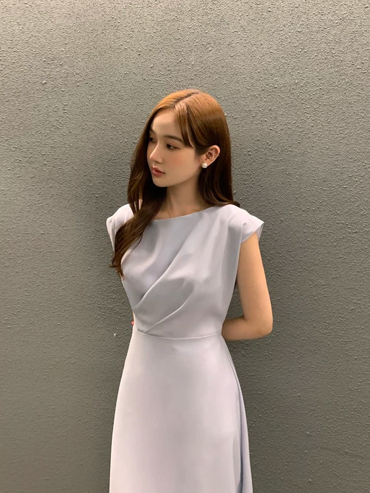 Elegant Summer Sleeveless A-Line Dress Chic round Neck Pleated Waist-Cinching Slimming Long Vest Dress High Waist Skirt