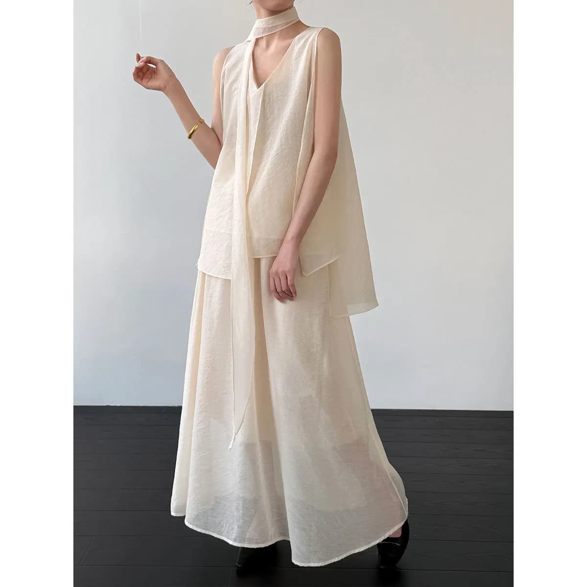 Completo da donna 2026: Blusa senza maniche con scollo a V e lacci, pantaloni a gamba larga a vita alta - Completo estivo chic due pezzi