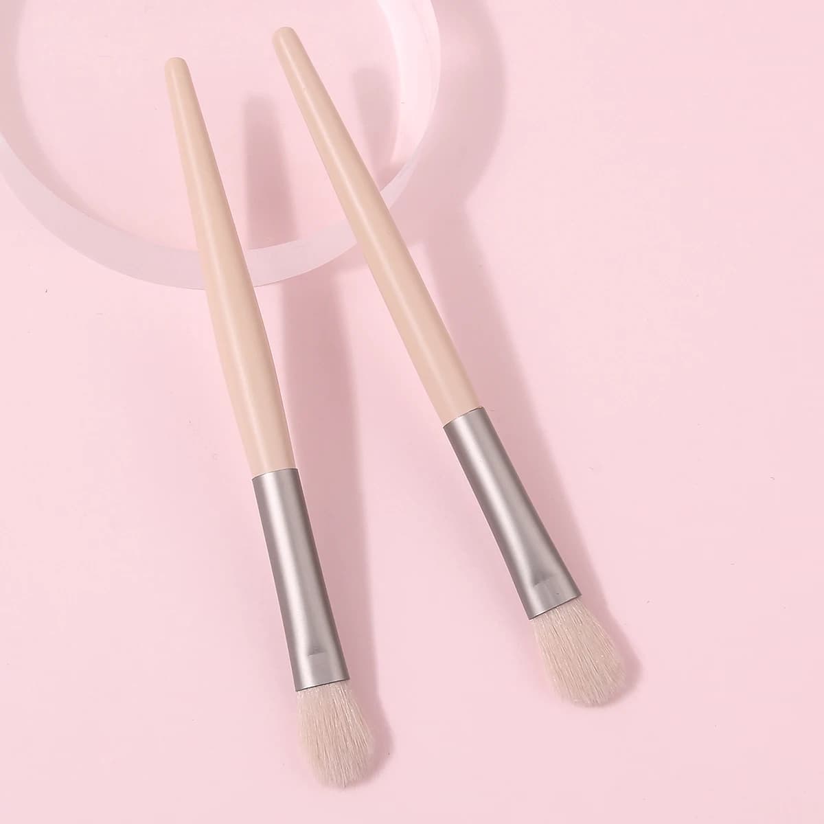 2PCS Eyeshadow Brush Set,Eyeshadow Base&Gradient Shading,Easy To Blend Shadow Edges For Daily Eye Makeup