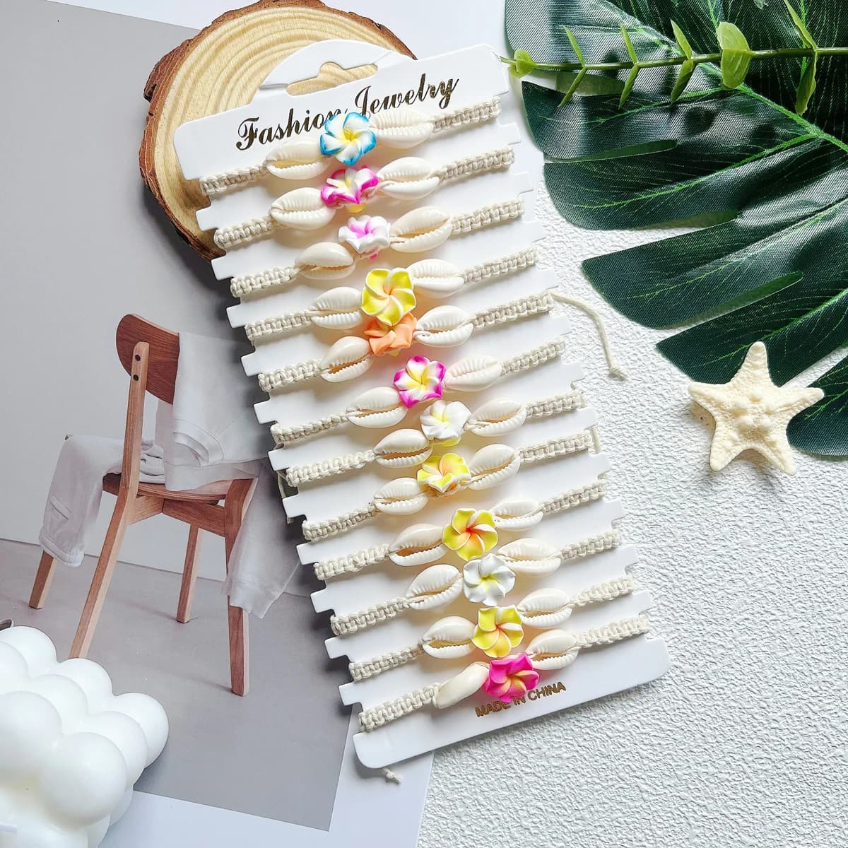 Set da 12 pezzi di bracciale colorato con conchiglie di fiori in argilla morbida per il surf da spiaggia, braccialetto intrecciato regolabile per uomo e donna