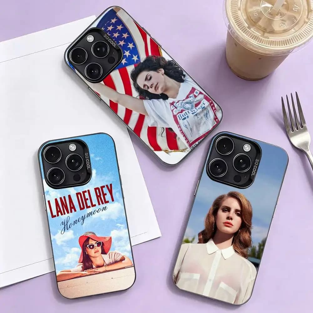 Cover per iPhone Lana Del Rey (Singer) per modelli 17, 16, 15, 14, 13, 12, 11 Plus, Pro Max, XS, Cover Colorata Argento