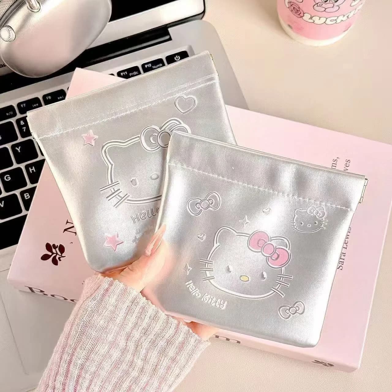 Hello Kitty Handbag with Automatic Closure, Animated Carton Shape Portable Makeup Bag, Earphone Holder, Travel Bag for Lipstick