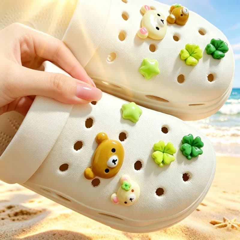 10PCS Cute Cartoon Bear Star Series Shoe Charms for Slide Sandals Garden Decorations Summer Accessory Set with Buckles And Pins