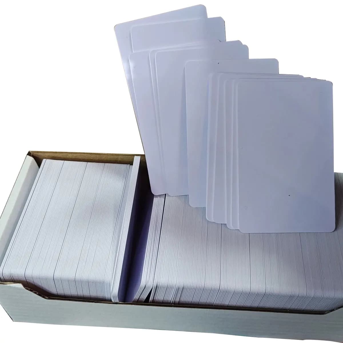 100 pz/lotto Carte PVC Lucide Vuote per Biglietti da Visita, Biglietti di Ringraziamento, Tessere Identificative, Impermeabili e Stampabili Fronte-Retro (Non Carte NFC)
