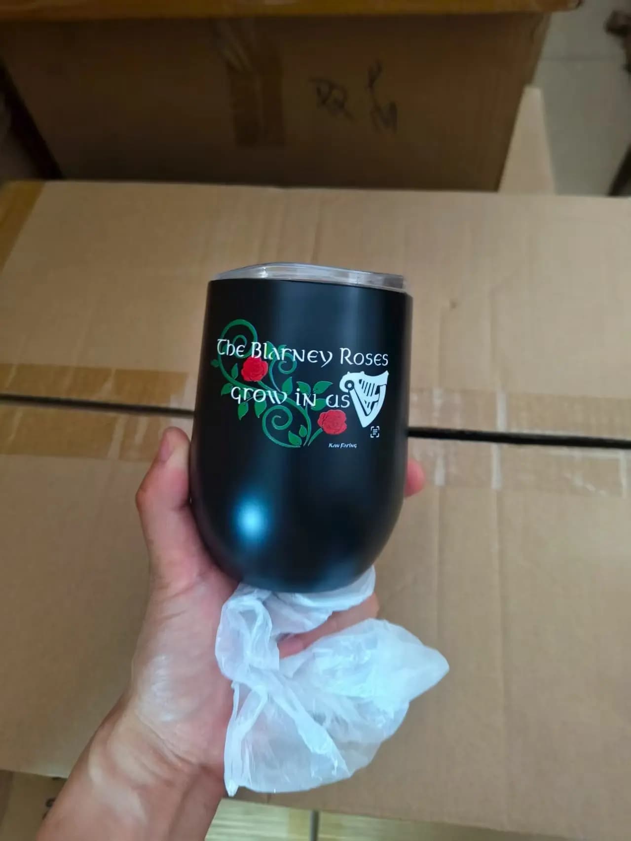 LOGO Bicchiere d'acqua per uova da vino da 12 once con coperchio Bicchiere da birra in acciaio inossidabile Tazza per uova isolata sotto vuoto Regali per feste di nozze