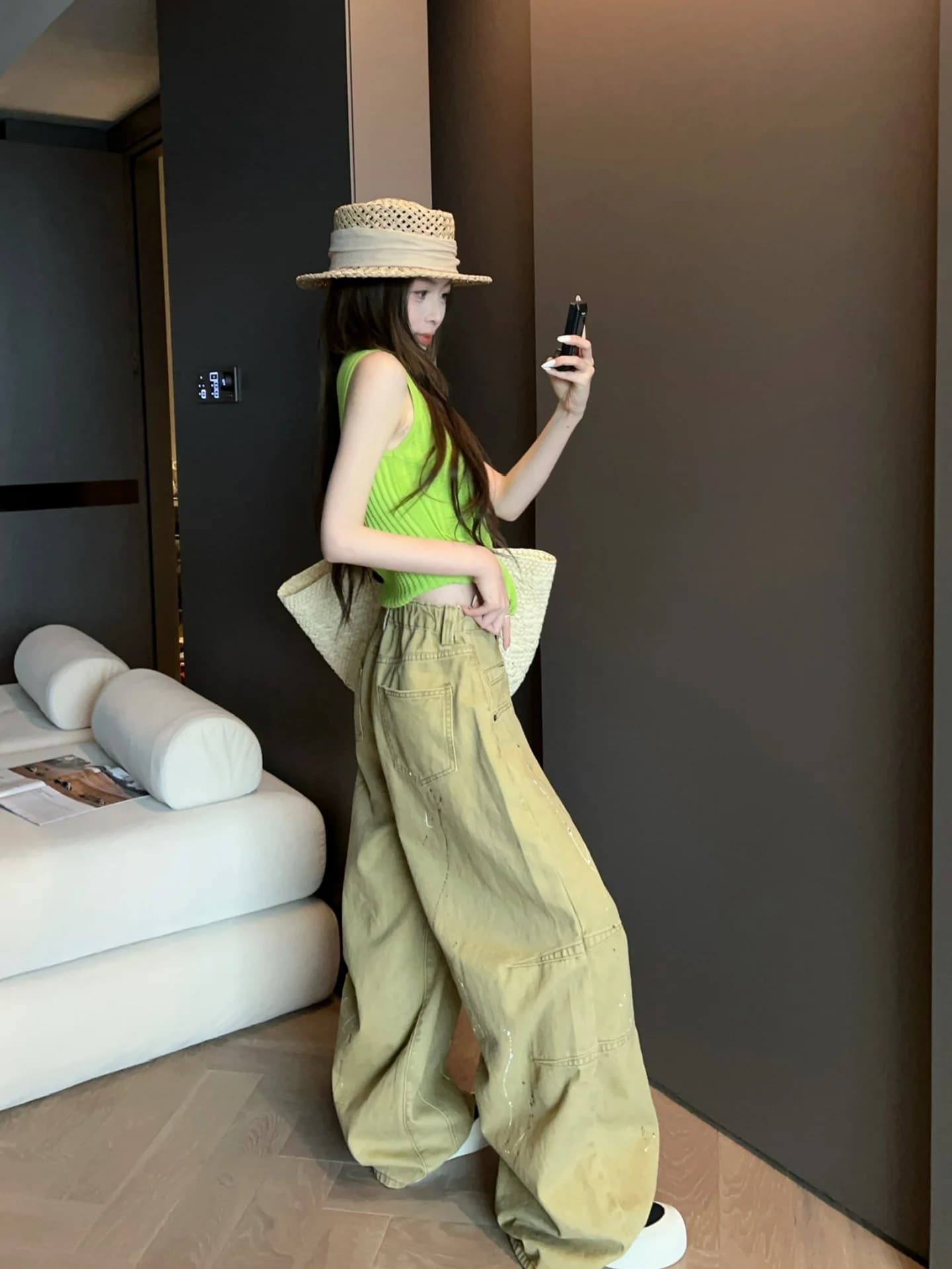 Fashionable Women's Casual Jeans, Straight Leg and Larga, New Style Spring 2026, Comfortable fit, Natural Life, Denim
