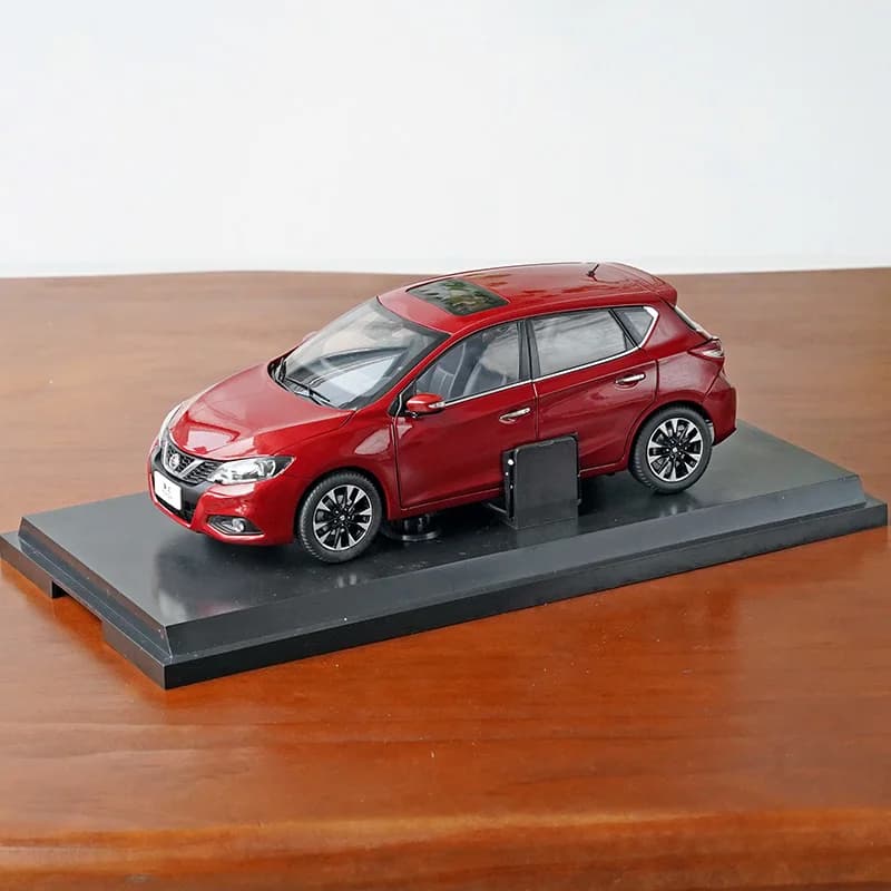 1:18 Original Model,Nissan Tiida 2016,Paint no So Good,Alloy Car Model for Display,Gift and Collections