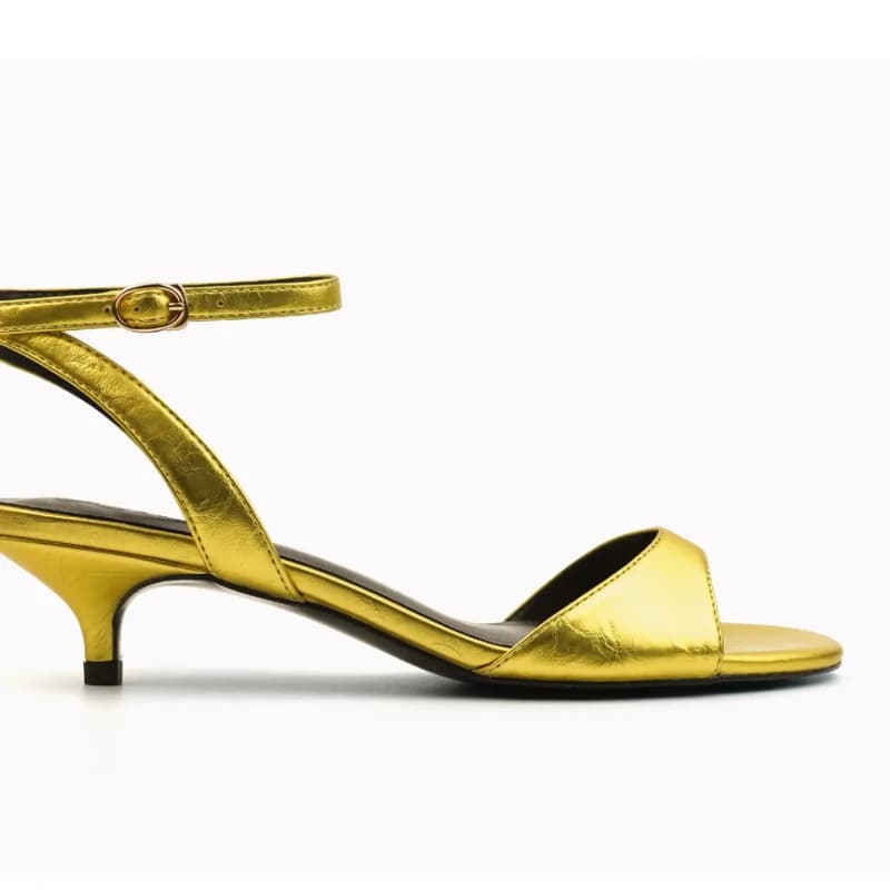 Ankle Strap Shoes for Womens Sewing Lines Round Toes Kitten Heels Solid Female Sandals Buckle Zapatos Mujer Patent Leather Femme