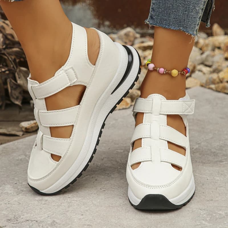Sandali da donna taglie forti Nuovi stili di scarpe da donna europee Sandali da donna con velcro romano Pantofole da donna comode e traspiranti