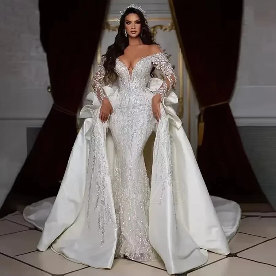 Abiti da sposa a sirena di lusso con spalle scoperte 2025 per la sposa Abito da sposa con strascico staccabile in raso di pizzo con perline pesanti personalizzato
