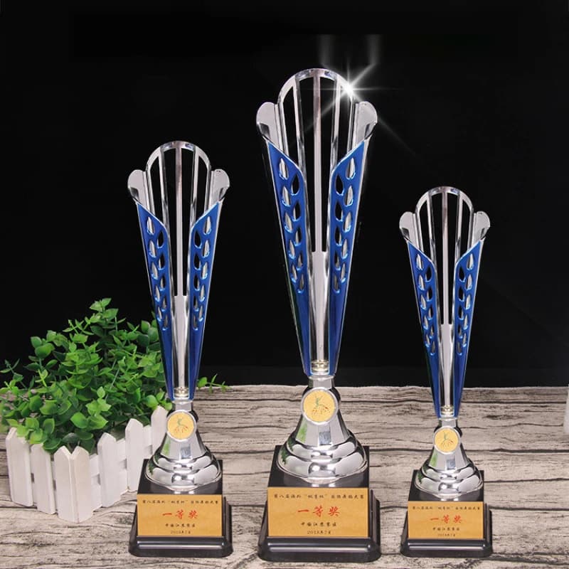 Universal trophies for the sports series, including football, basketball, volleyball, dance and other MEDALTI, can be customized